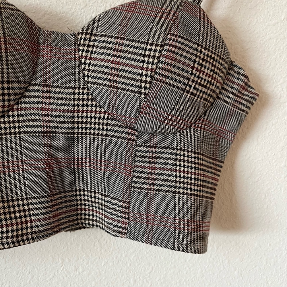 ModCloth Plaid Bustier Crop Top Black, White, Red Club/festival/summer - Picture 3 of 4
